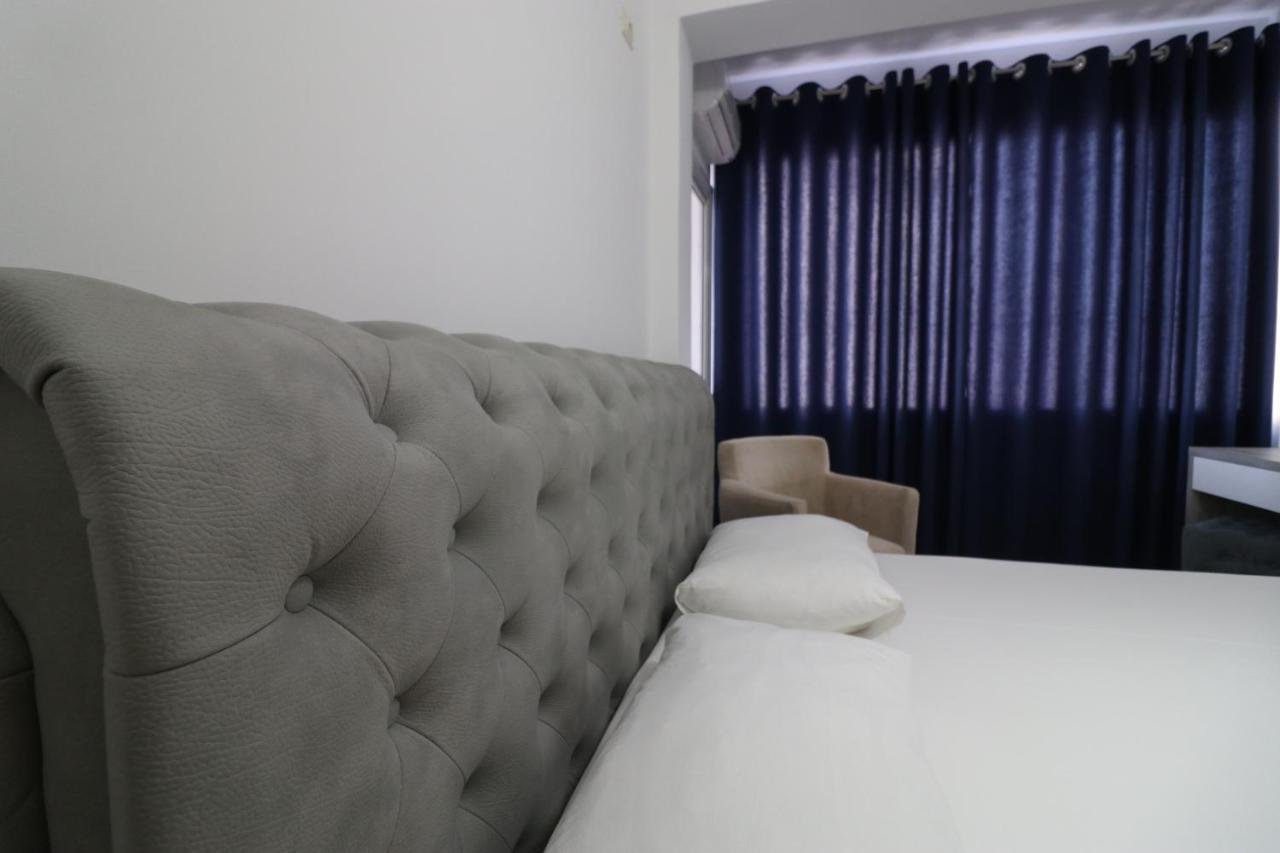 Hotel Kristal Vlorë Buitenkant foto