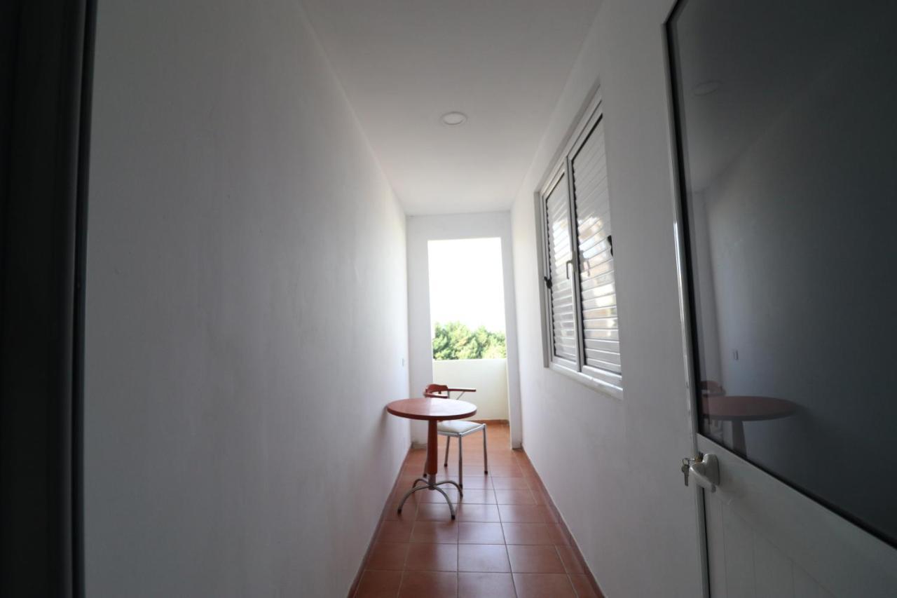 Hotel Kristal Vlorë Buitenkant foto